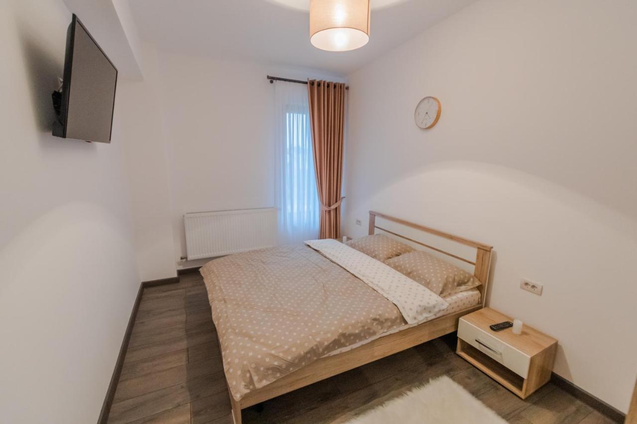 Penthouse Luxury Fălticeni Exterior foto
